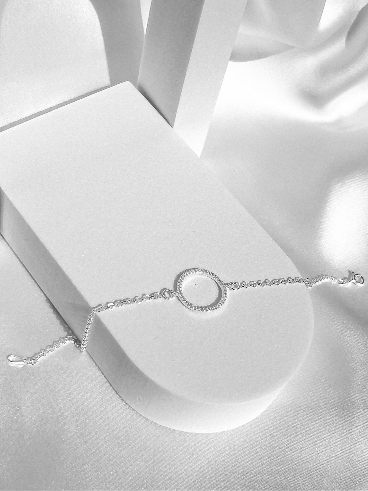 Pulseira Círculo Cravejado Prata 925