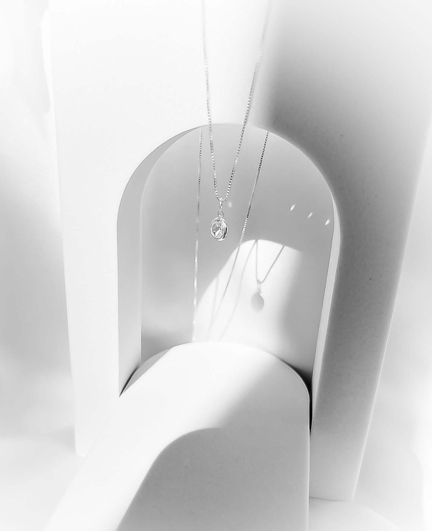 Colar Ponto de Luz Redondo Prata 925 Mônac