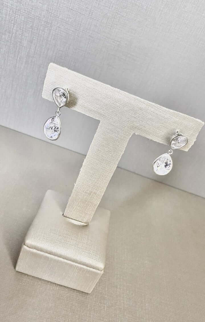 Brinco Zircônia Gota Pendurada Prata 925